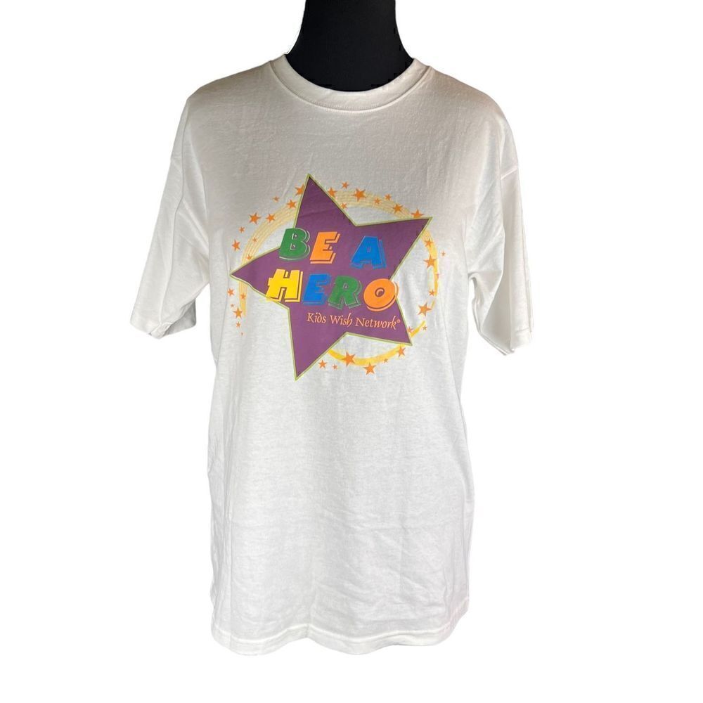 Yazbek Kids Wish Network Be A Hero T-shirt Size large vintage white
